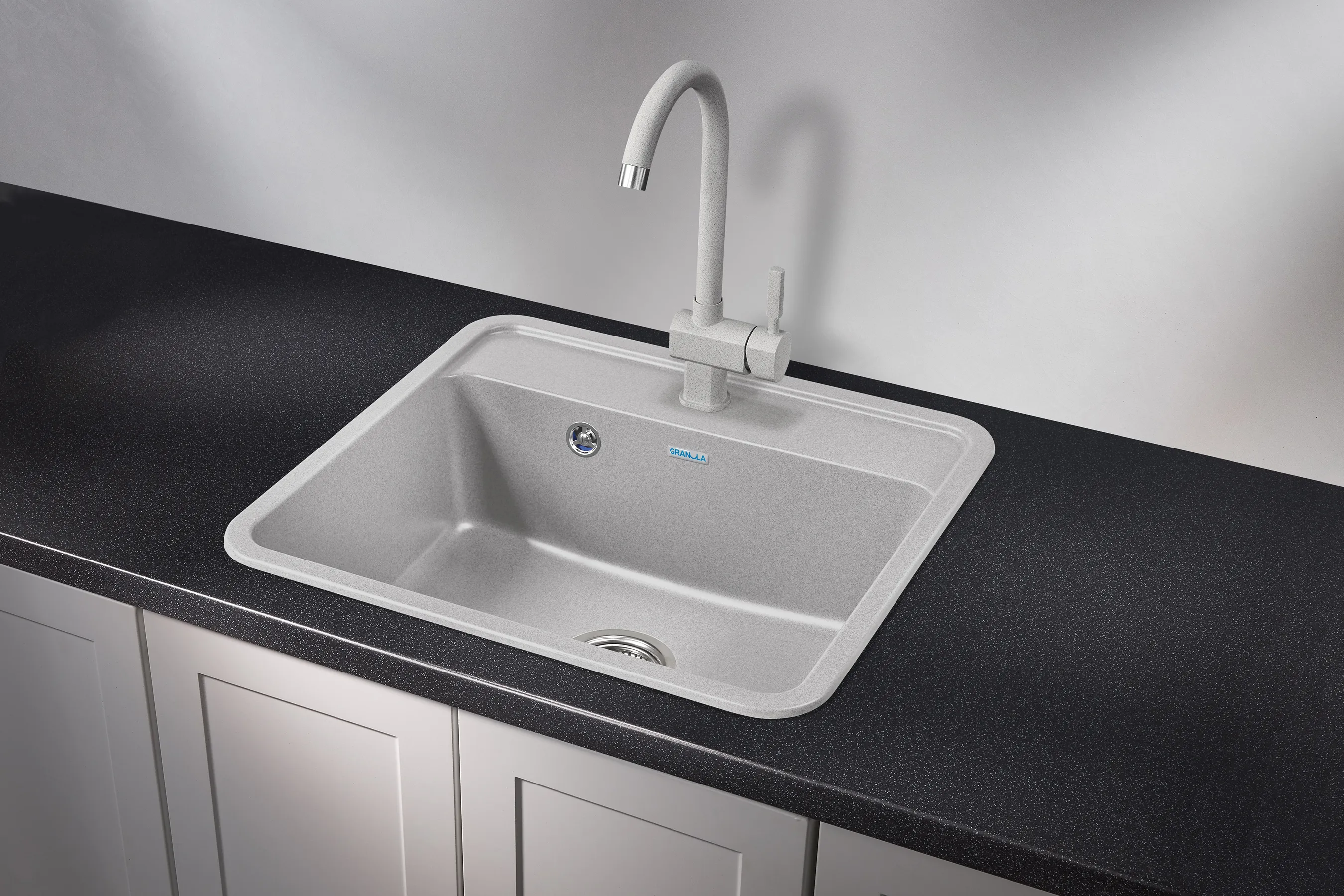 Мойка для кухни Granula Standart 5601 базальт, 56х50 см, прямоугольная